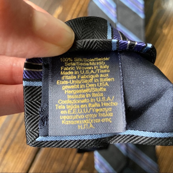 Brooks Brothers Silk Black Diagonal Striped Tie - Picture 4 of 5